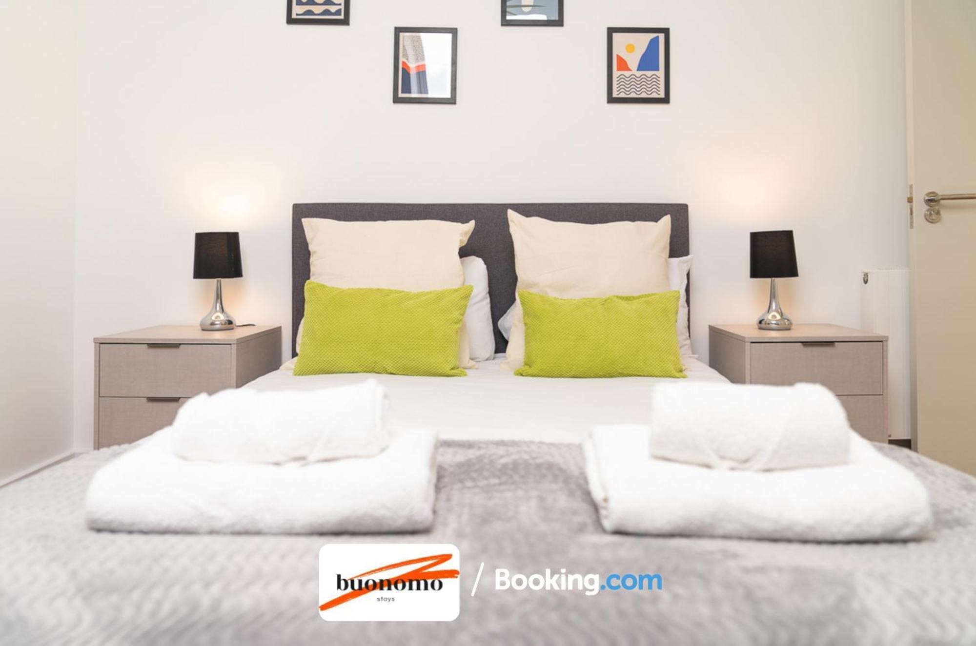 Two Bedroom Apartment At Buonomo Stays Short Lets & Serviced Accommodation Londyn Zewnętrze zdjęcie