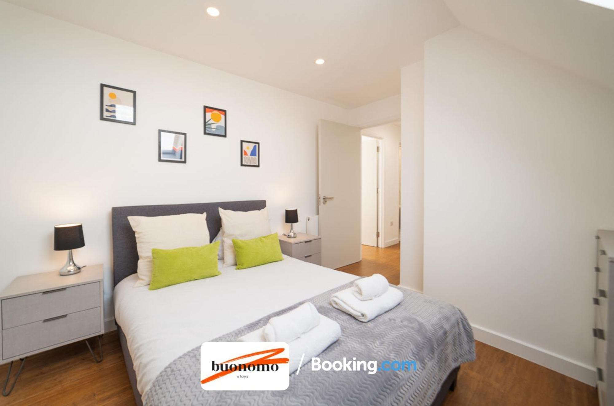 Two Bedroom Apartment At Buonomo Stays Short Lets & Serviced Accommodation Londyn Zewnętrze zdjęcie